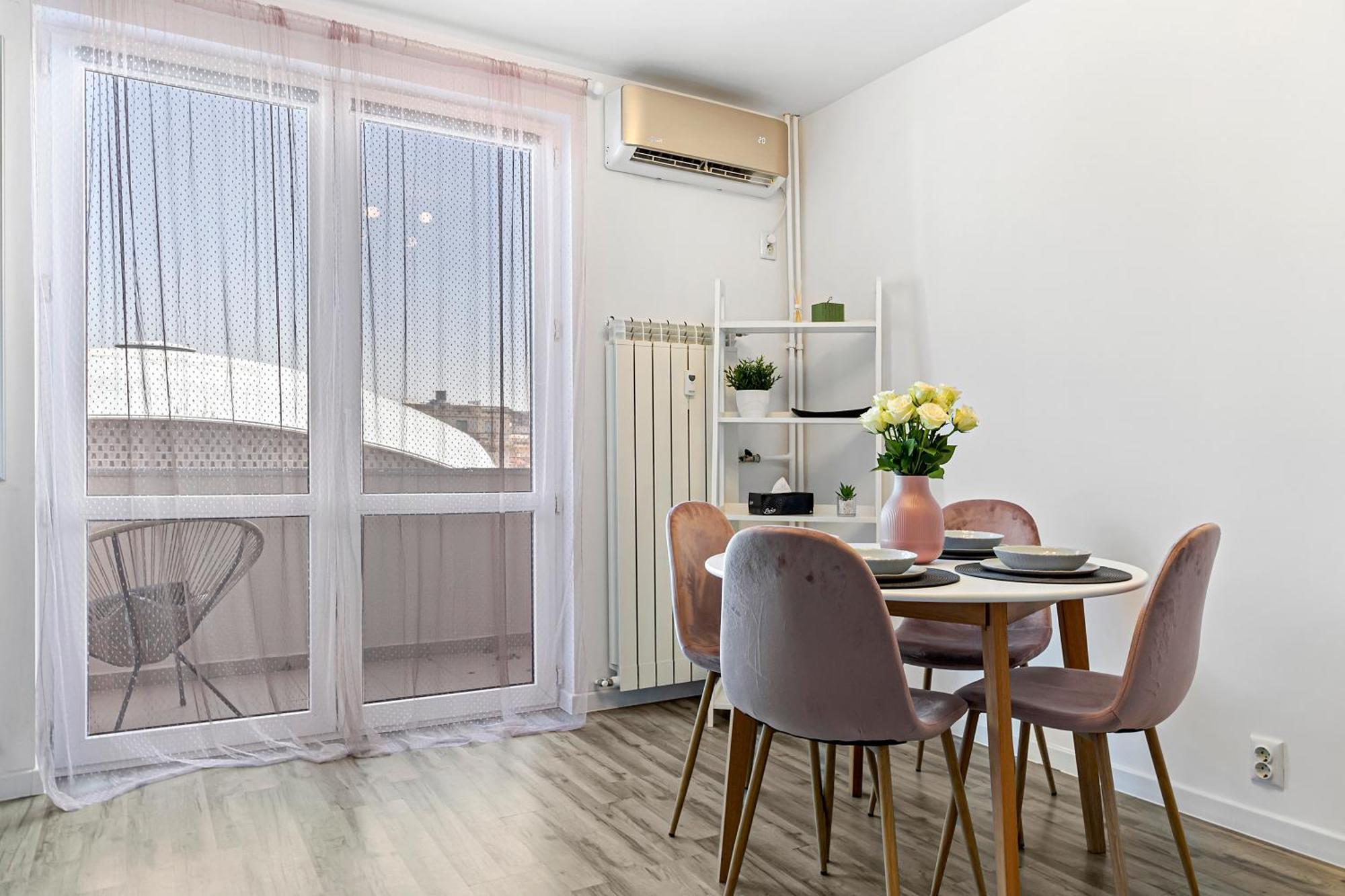 Bucharest Sala Palatului Apartment Luaran gambar